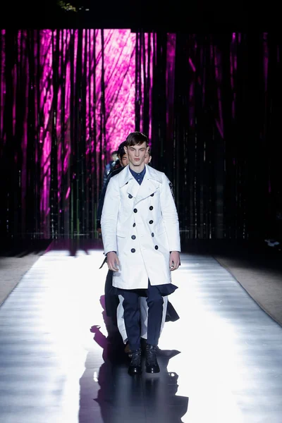 Look 36